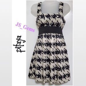 Vintage Pitaya Dress Small Womens Black White VTG